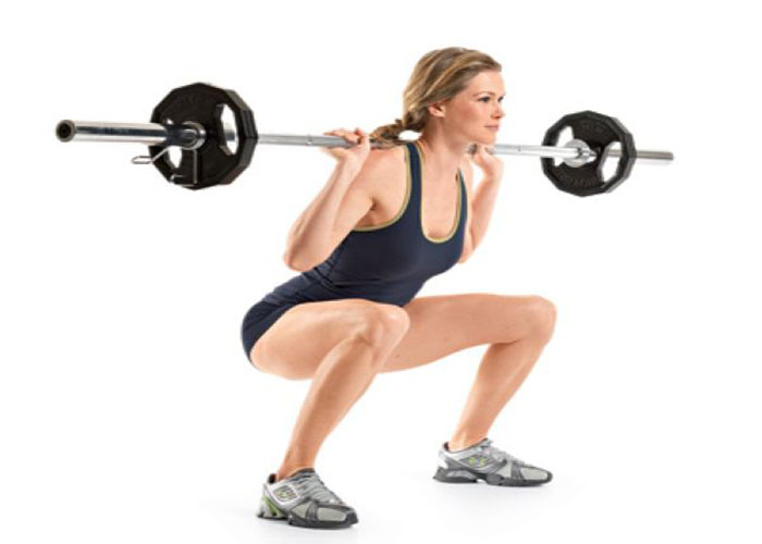 Tập gym kết hợp với gập bụng đúng kỹ thuật giúp giảm mỡ bụng